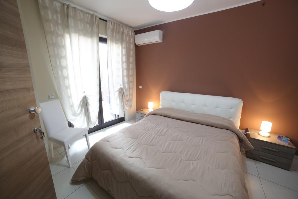 B&B Ciclopi Ачи Костелло Экстерьер фото